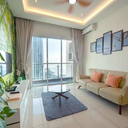 Seaview Condo Near Rf Mall, Food Court & Free Netflix Джохор Бахру Екстериор снимка