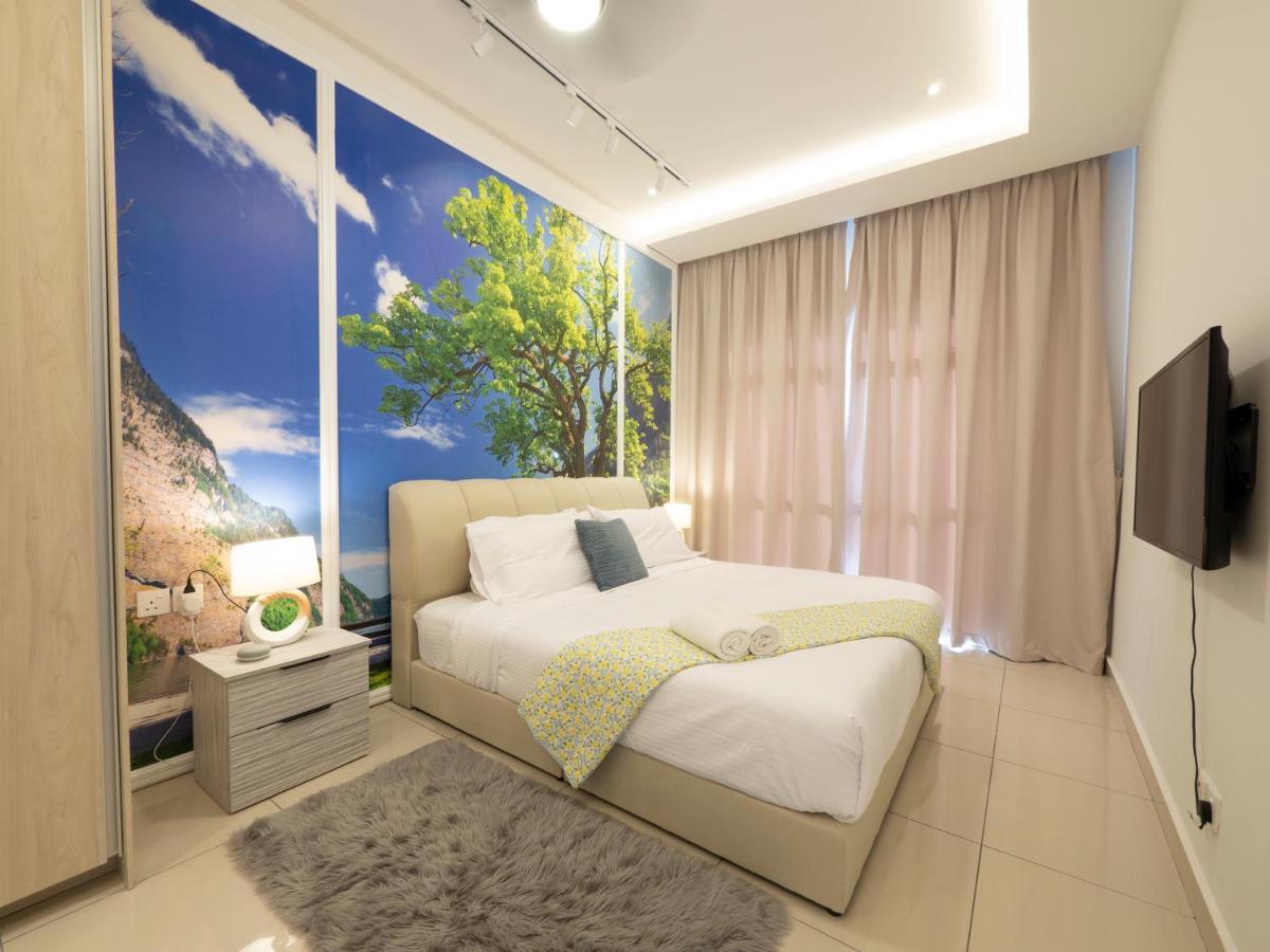 Seaview Condo Near Rf Mall, Food Court & Free Netflix Джохор Бахру Екстериор снимка